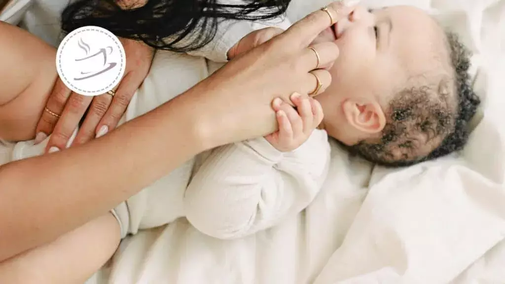 How to extend baby's nap to longer than 30 minutes 3 How to extend baby's nap to longer than 30 minutes 2