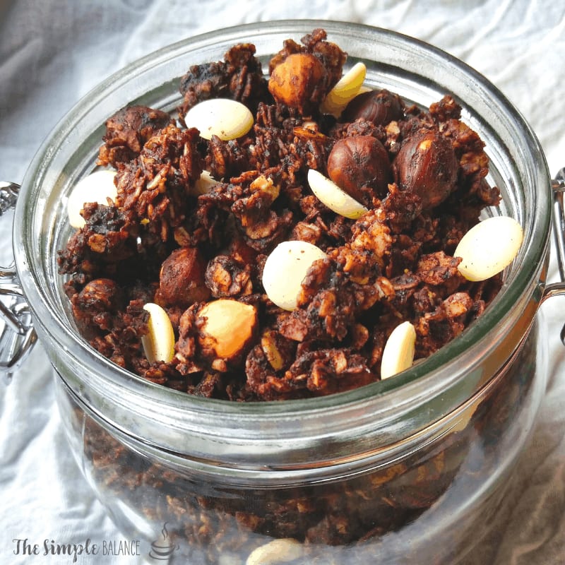 Oreo granola with toasted hazelnuts 4